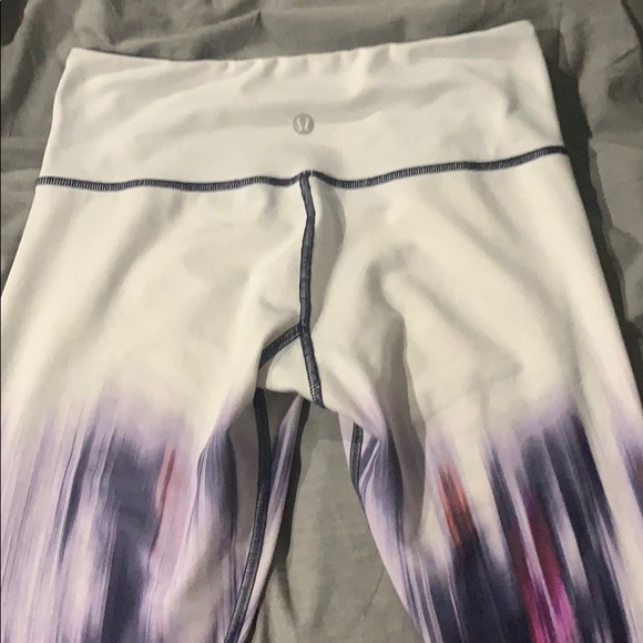 RARE Lululemon watercolor leggings - Picture 3 of 5